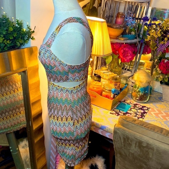 🌷 Ark & Co 🌷  Multicoloured Geometric Cutout Dress - Picture 4 of 10